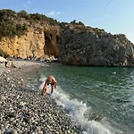Amanda Neokhorion (Messenia)