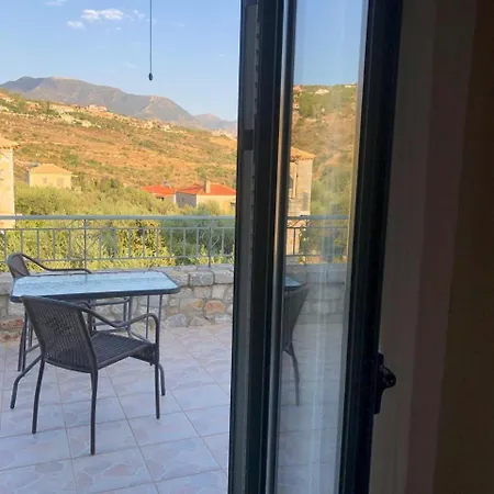 Amanda Neokhorion (Messenia)