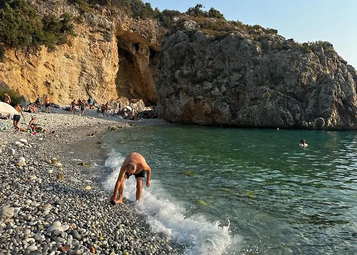 Amanda Neokhorion (Messenia)